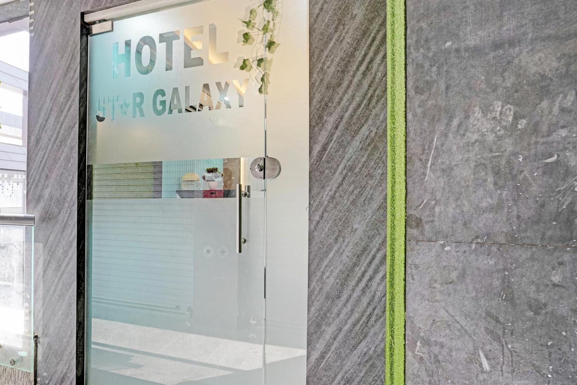 Hotel O Star Galaxy Сурат Экстерьер фото